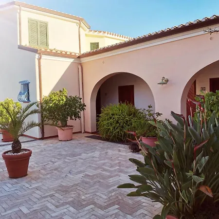 Apartment Da Zio Salvo, Esclusivo Con Veranda, A Due Passi Dal Mare! *