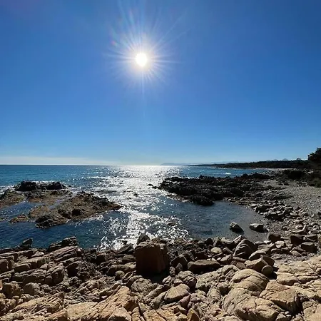 Da Zio Salvo, Esclusivo Con Veranda, A Due Passi Dal Mare!