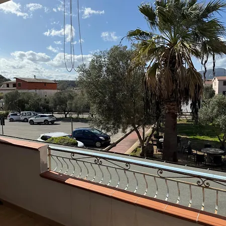 Da Zio Salvo, Esclusivo Con Veranda, A Due Passi Dal Mare! Apartment Orosei