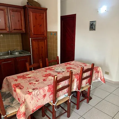 Da Zio Salvo, Esclusivo Con Veranda, A Due Passi Dal Mare! * Orosei