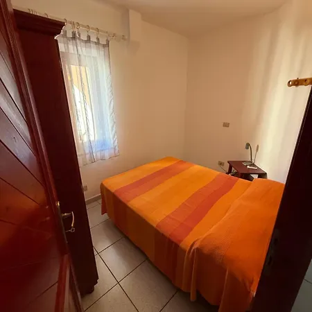 Apartamento Da Zio Salvo, Esclusivo Con Veranda, A Due Passi Dal Mare! Orosei