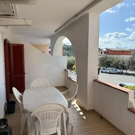 Da Zio Salvo, Esclusivo Con Veranda, A Due Passi Dal Mare! * Orosei